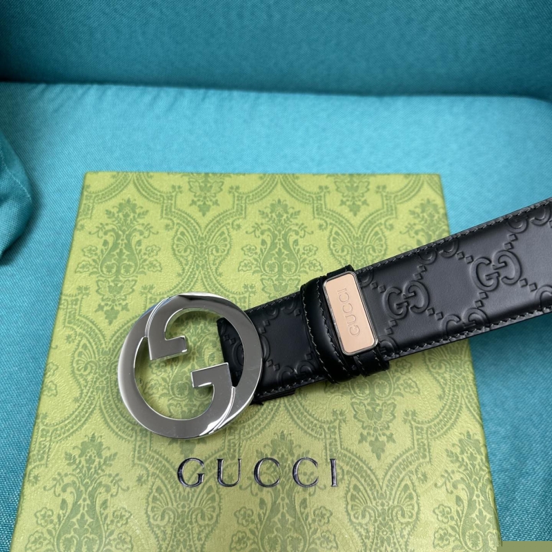 G*u*i belts